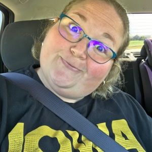 Meet your Posher, Mara